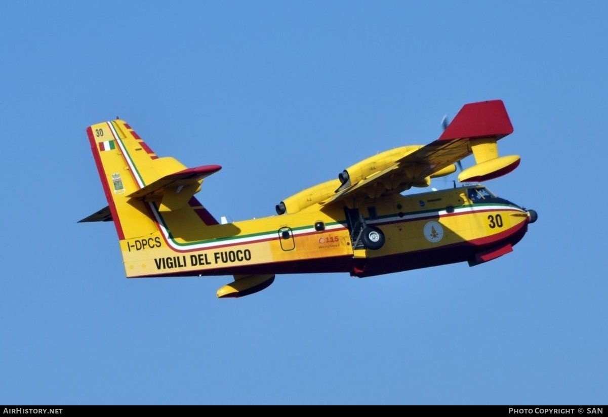 Aircraft Photo of I-DPCS | Bombardier CL-415 (CL-215-6B11) | Italy - Vigili del Fuoco | AirHistory.net #805153
