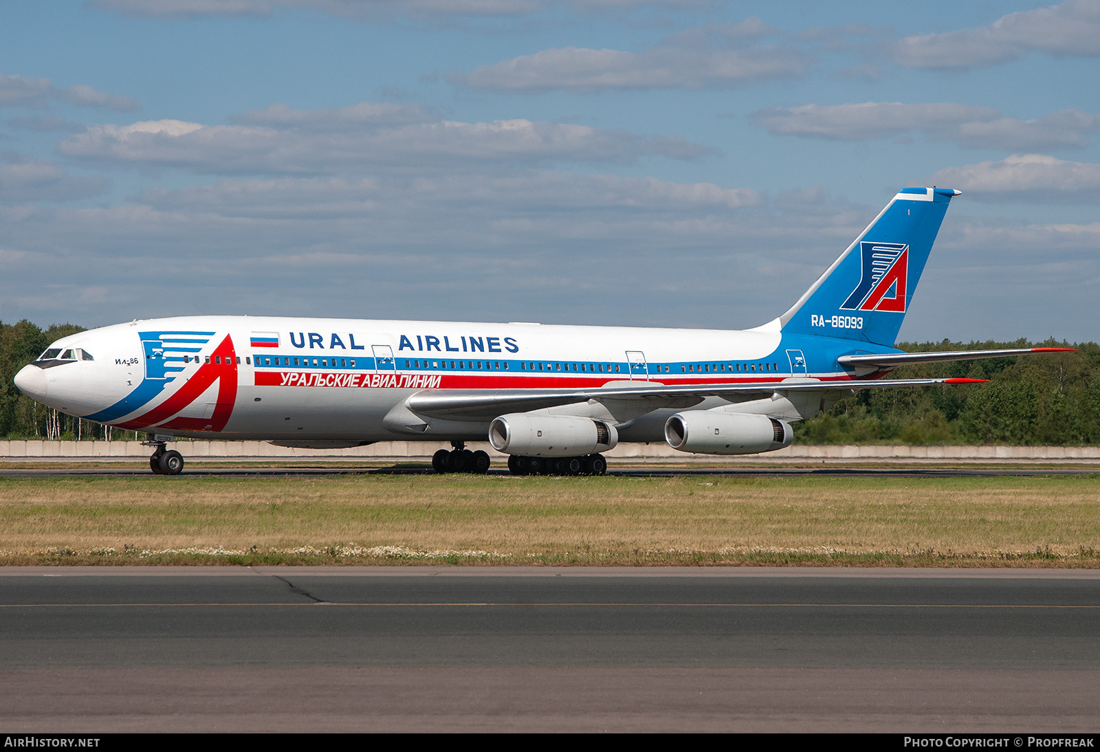 Aircraft Photo of RA-86093 | Ilyushin Il-86 | Ural Airlines | AirHistory.net #805167