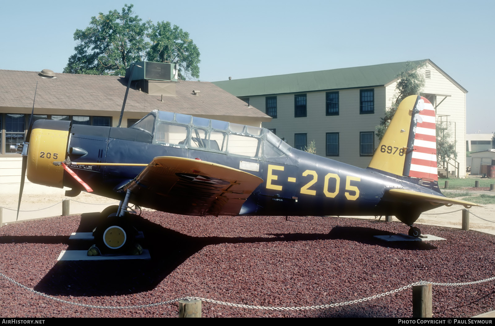 Aircraft Photo of 6978 | Vultee BT-13B Valiant | USA - Air Force | AirHistory.net #805221