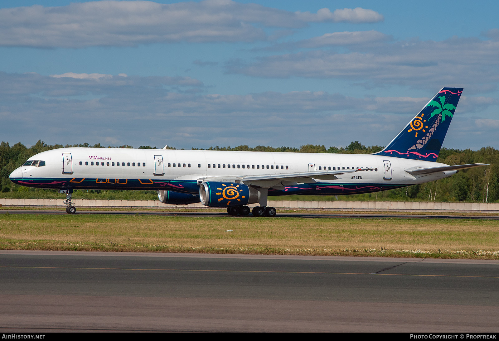 Aircraft Photo of EI-LTU | Boeing 757-23N | VIM Airlines | AirHistory.net #805382