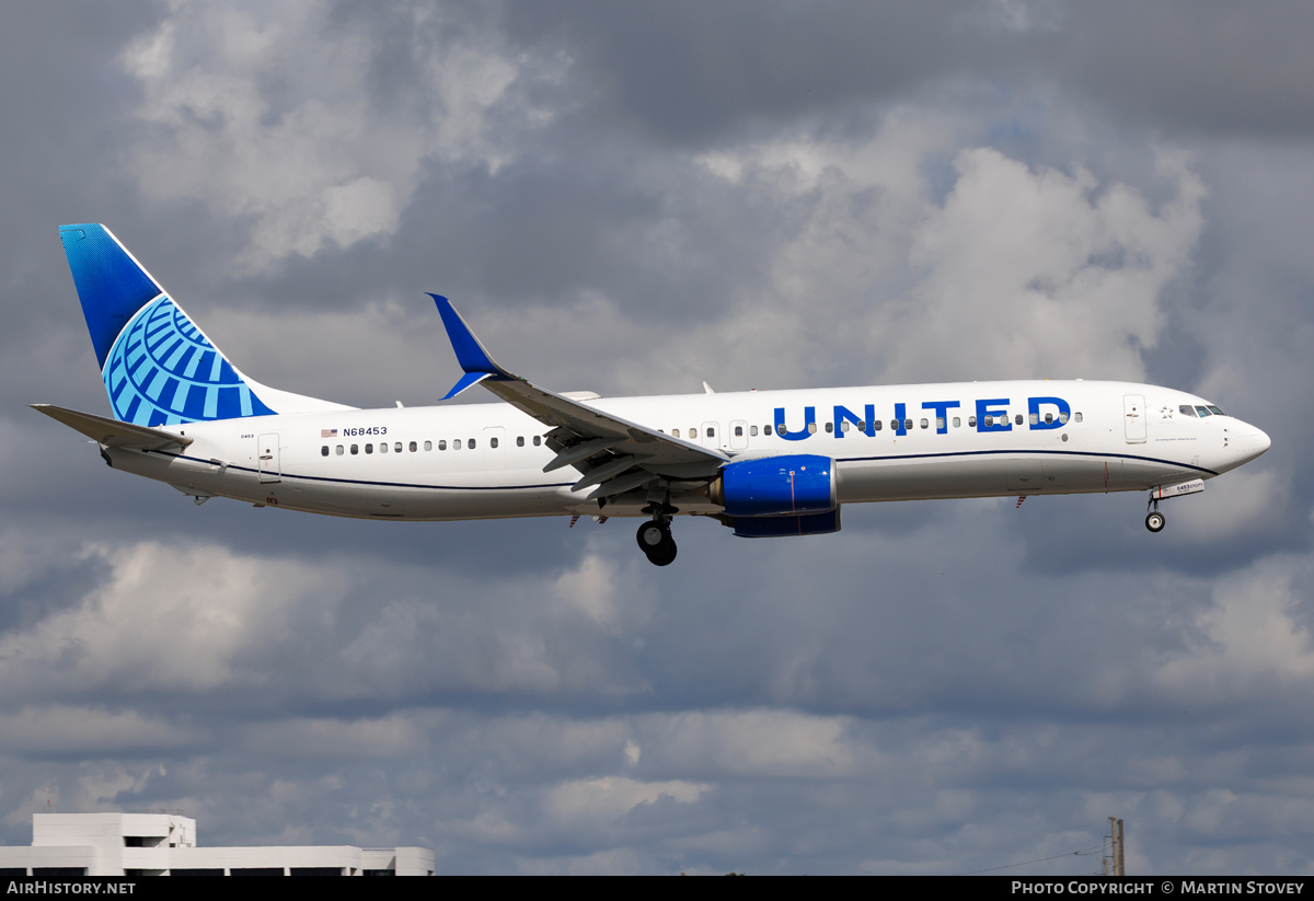 Aircraft Photo of N68453 | Boeing 737-924/ER | United Airlines | AirHistory.net #805431