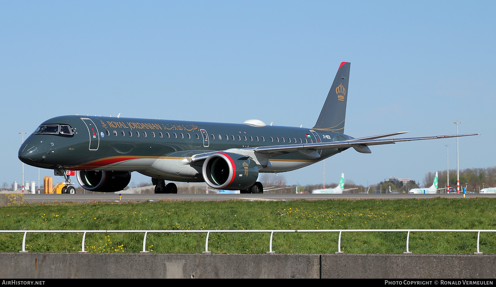 Aircraft Photo of JY-REB | Embraer 195-E2 (ERJ-190-400) | Royal Jordanian Airlines | AirHistory.net #805441