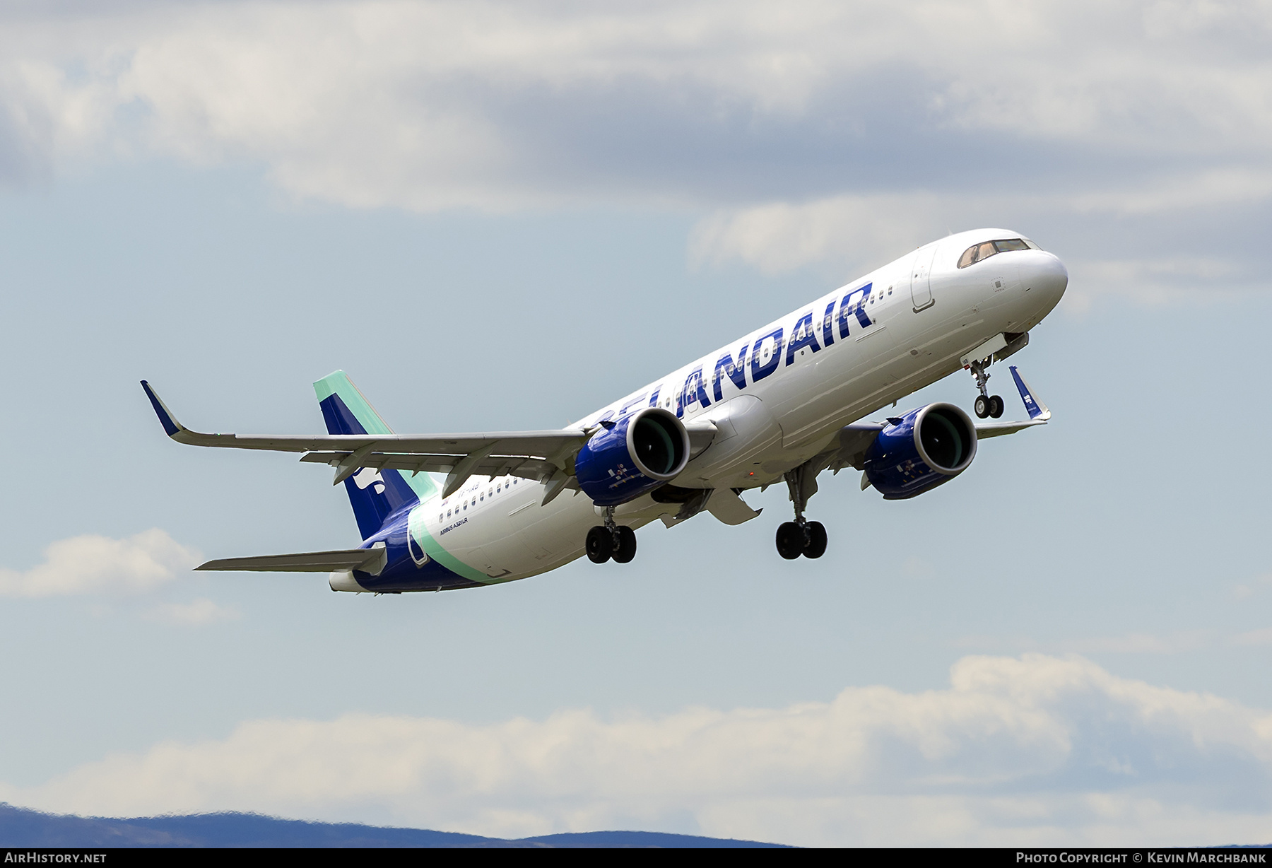 Aircraft Photo of TF-IAB | Airbus A321-271NX | Icelandair | AirHistory.net #805506