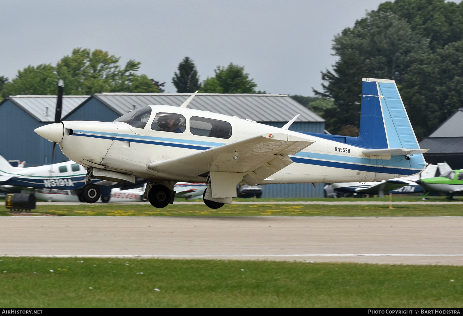 Aircraft Photo of N4558H | Mooney M-20J | AirHistory.net #805516