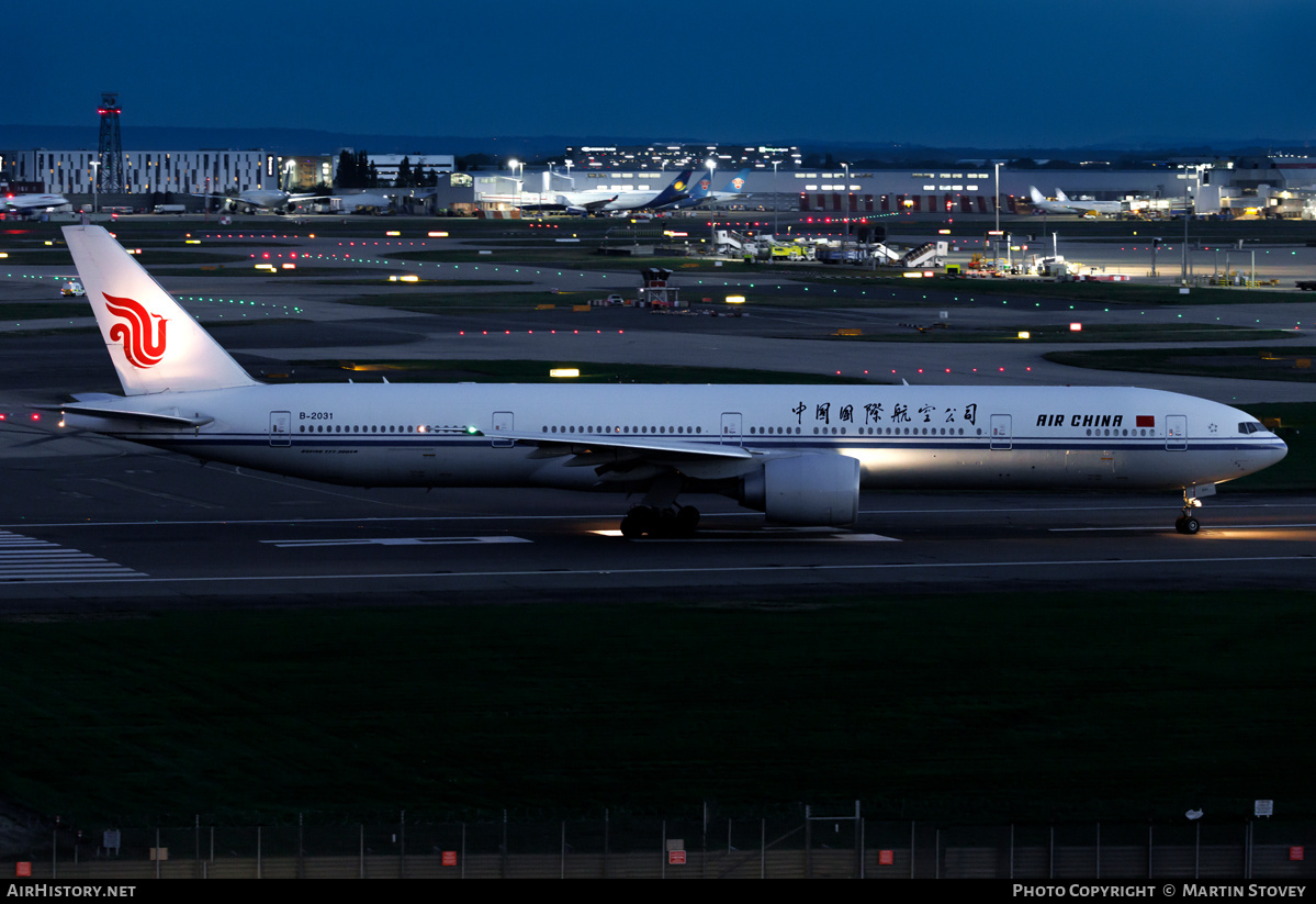 Aircraft Photo of B-2031 | Boeing 777-39L/ER | Air China | AirHistory.net #805582