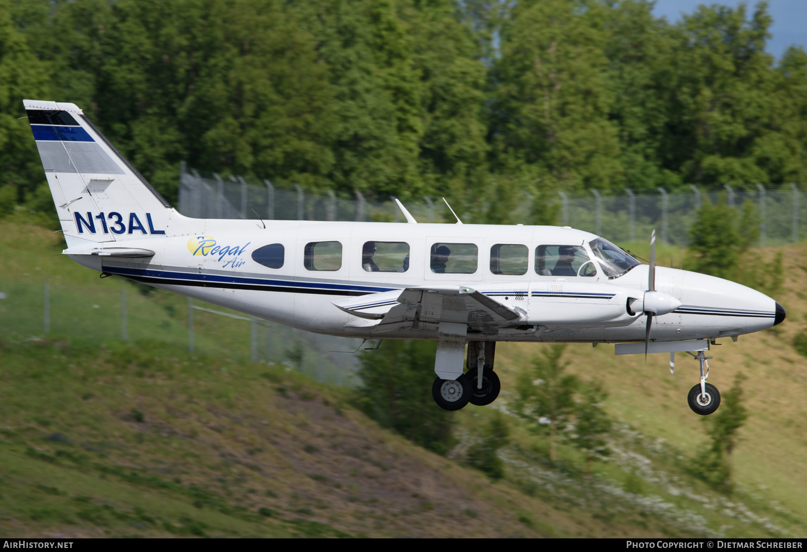 Aircraft Photo of N13AL | Piper PA-31-350 Navajo Chieftain | Regal Air | AirHistory.net #805588