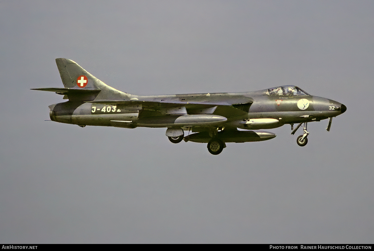 Aircraft Photo of J-4032 | Hawker Hunter F58 | Switzerland - Air Force | AirHistory.net #805597