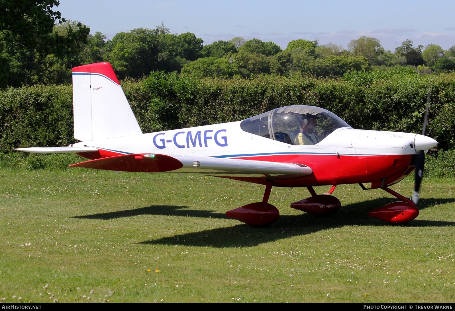 Aircraft Photo of G-CMFG | Van's RV-12iS | AirHistory.net #805617