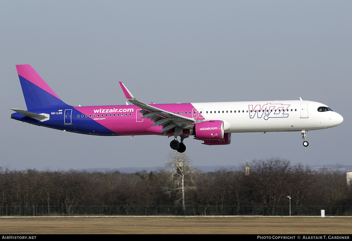 Aircraft Photo of HA-LGQ | Airbus A321-271NX | AirHistory.net #805725