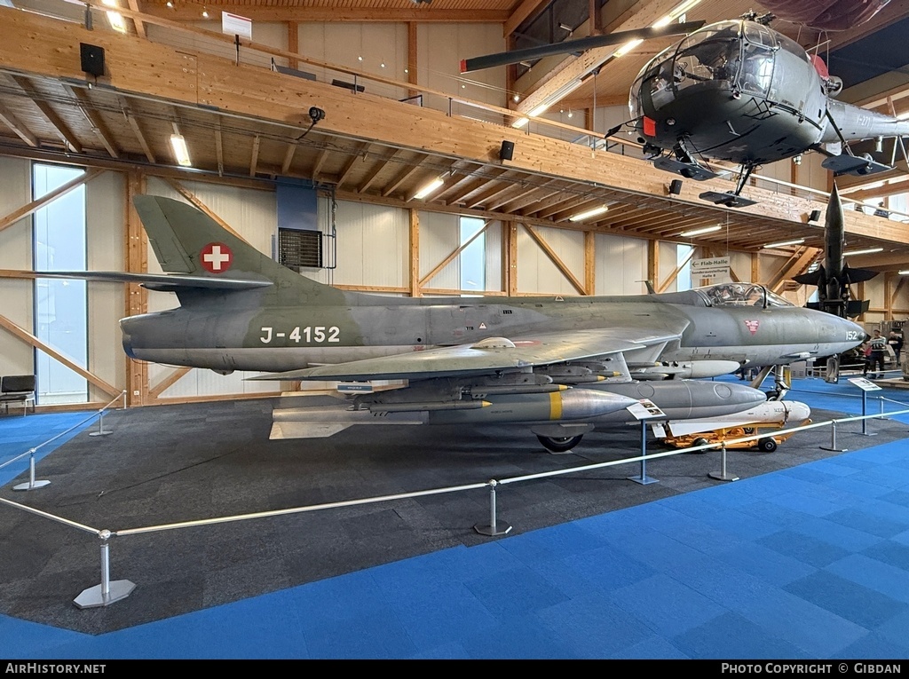 Aircraft Photo of J-4152 | Hawker Hunter F58A | Switzerland - Air Force | AirHistory.net #805780