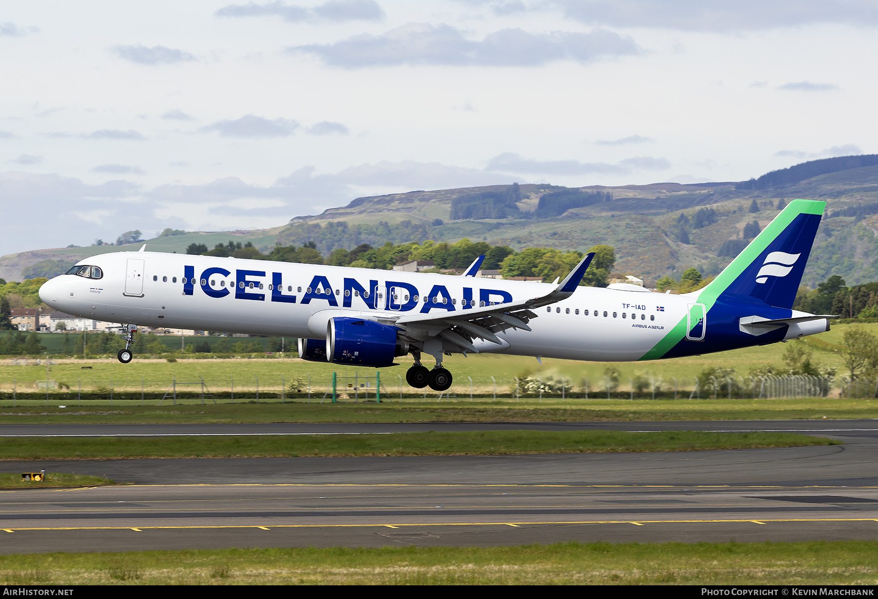 Aircraft Photo of TF-IAD | Airbus A321-271NX | Icelandair | AirHistory.net #805786
