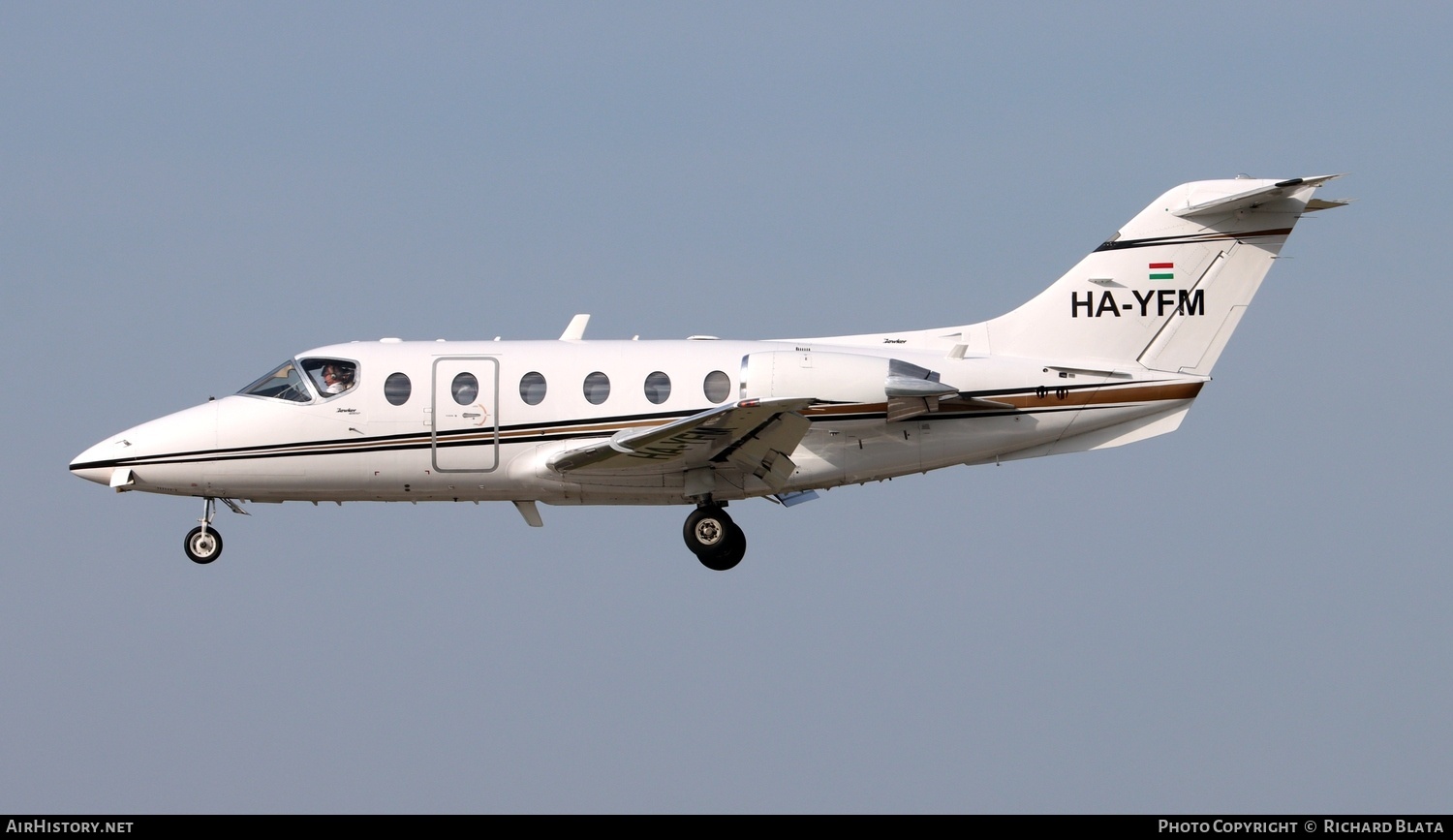 Aircraft Photo of HA-YFM | Hawker Beechcraft 400XP | AirHistory.net #805804