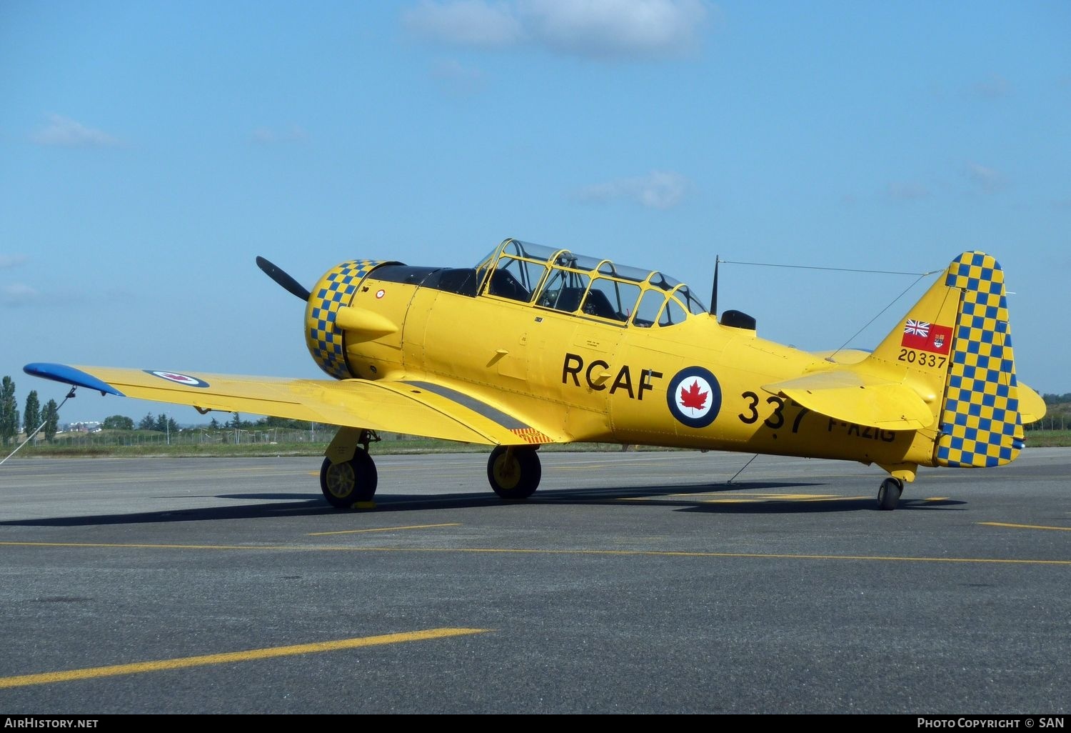 Aircraft Photo of F-AZIG | North American T-6J Harvard Mk IV | Canada - Air Force | AirHistory.net #805808