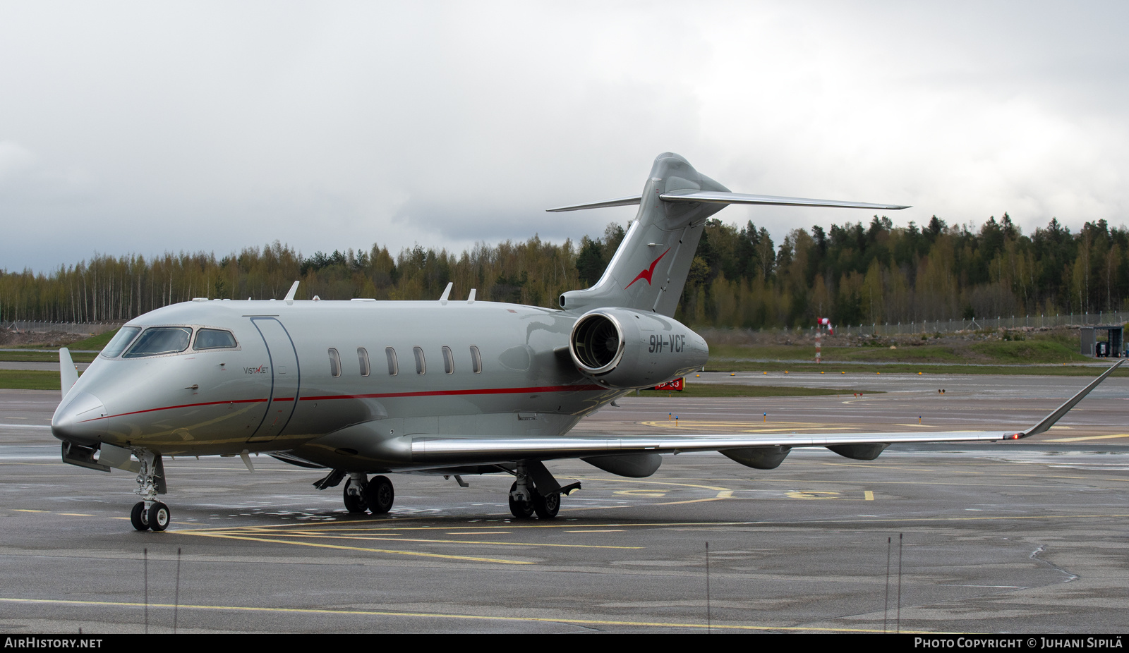 Aircraft Photo of 9H-VCF | Bombardier Challenger 350 (BD-100-1A10) | VistaJet | AirHistory.net #805898