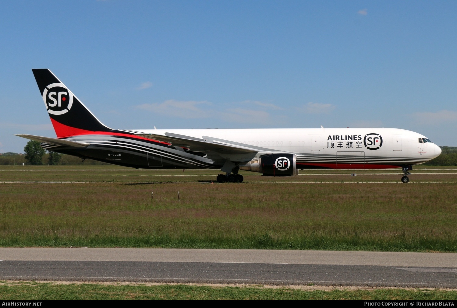 Aircraft Photo of B-223W | Boeing 767-36N/ER (BCF) | SF Airlines | AirHistory.net #805925