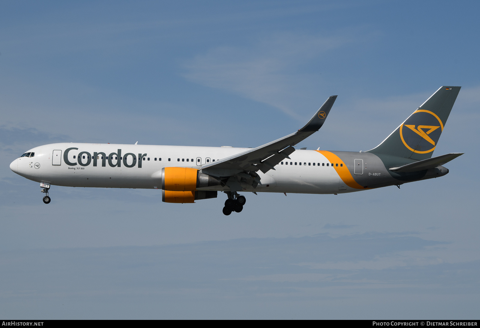 Aircraft Photo of D-ABUT | Boeing 767-3Q8/ER | Condor Flugdienst | AirHistory.net #805929