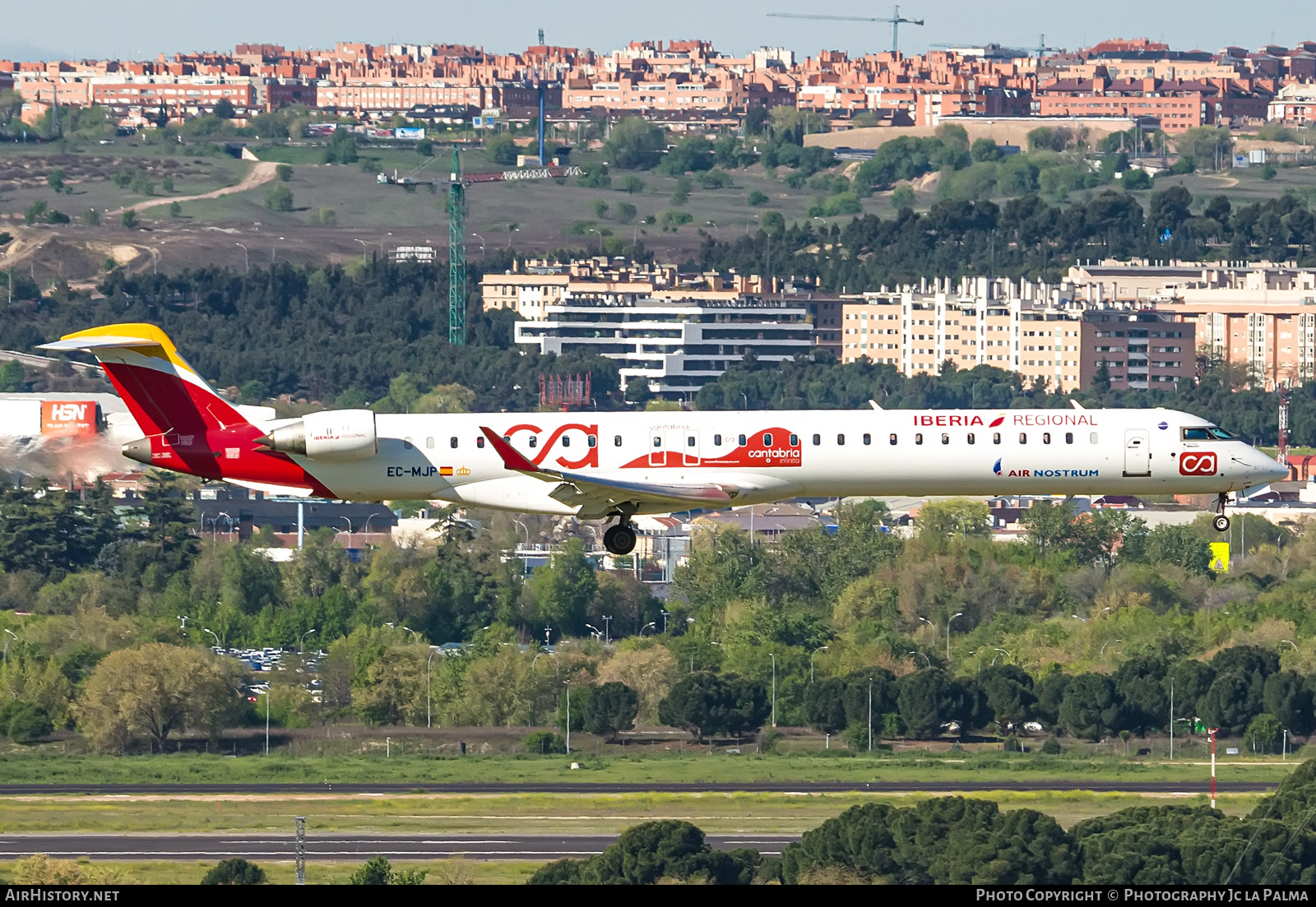 Aircraft Photo of EC-MJP | Bombardier CRJ-1000ER NG (CL-600-2E25) | Iberia Regional | AirHistory.net #806101