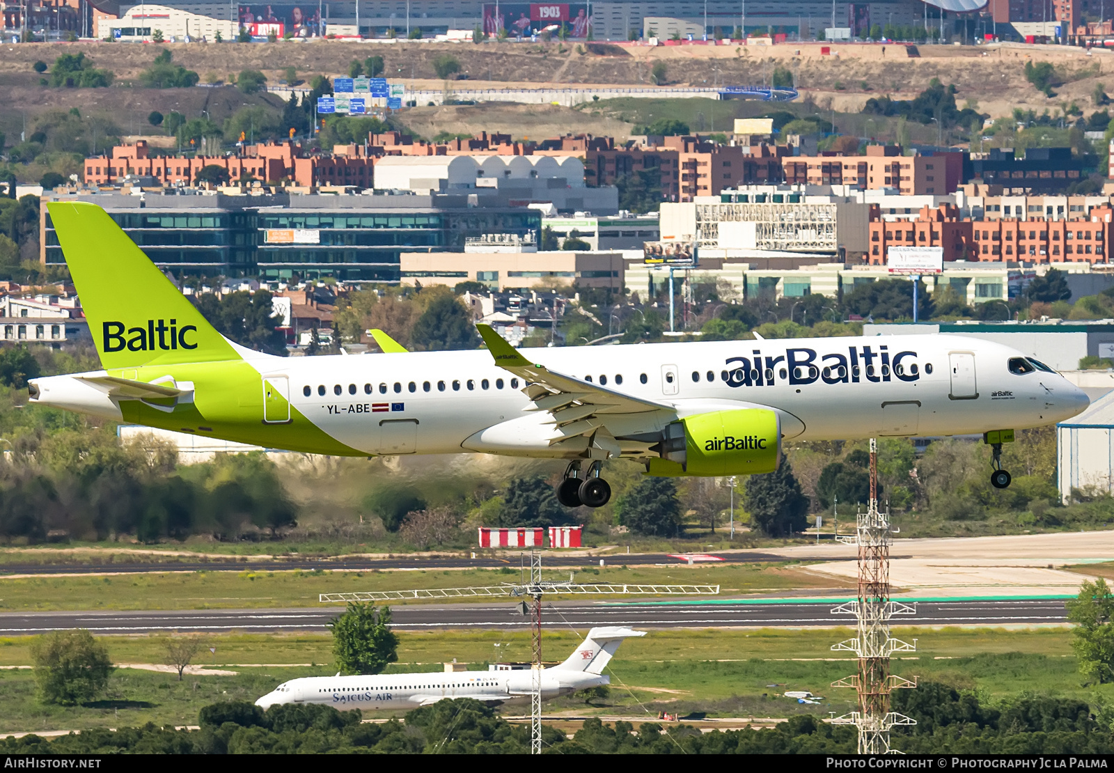 Aircraft Photo of YL-ABE | Airbus A220-371 (BD-500-1A11) | AirBaltic | AirHistory.net #806140