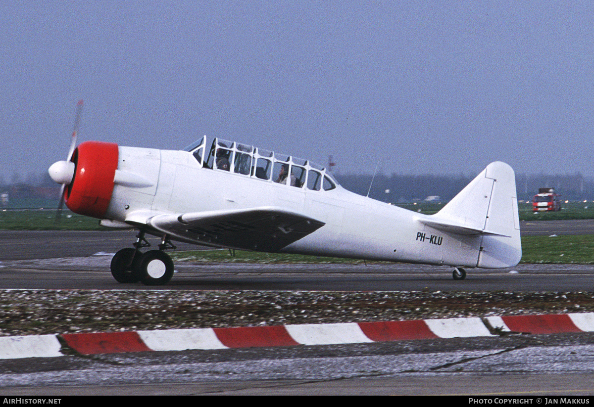Aircraft Photo of PH-KLU | North American AT-16 Harvard IIB | AirHistory.net #806160
