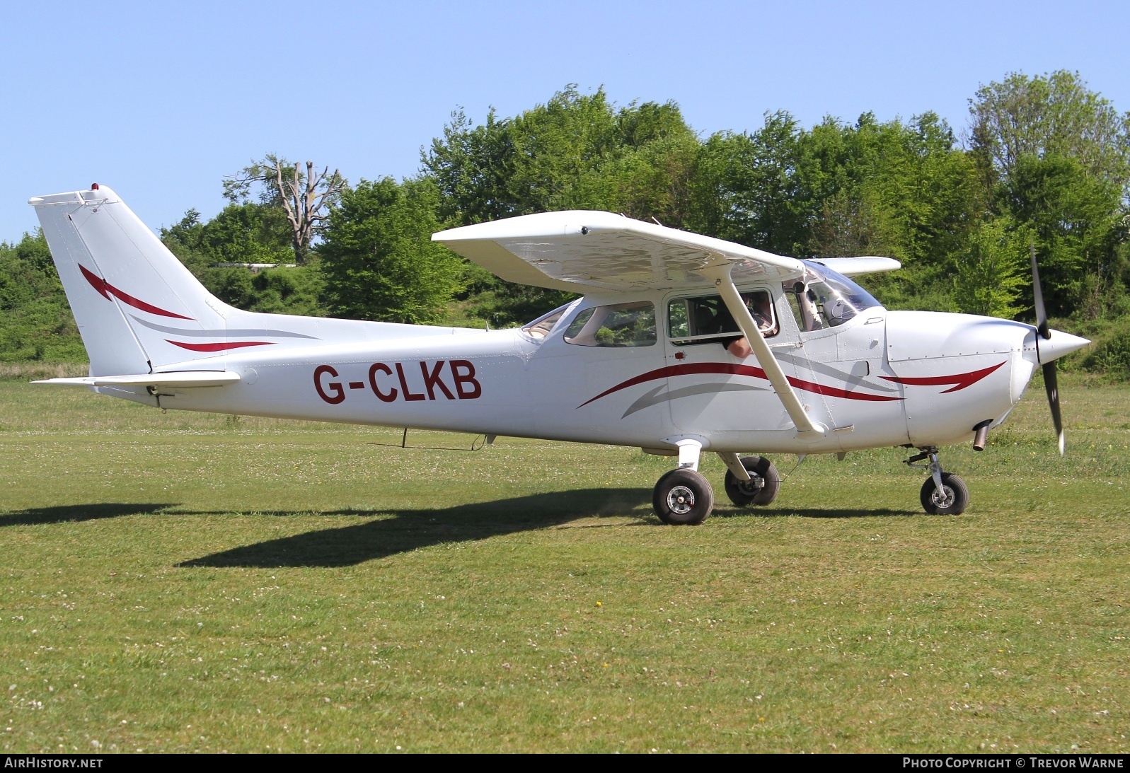Aircraft Photo of G-CLKB | Cessna 172N Skyhawk | AirHistory.net #806268