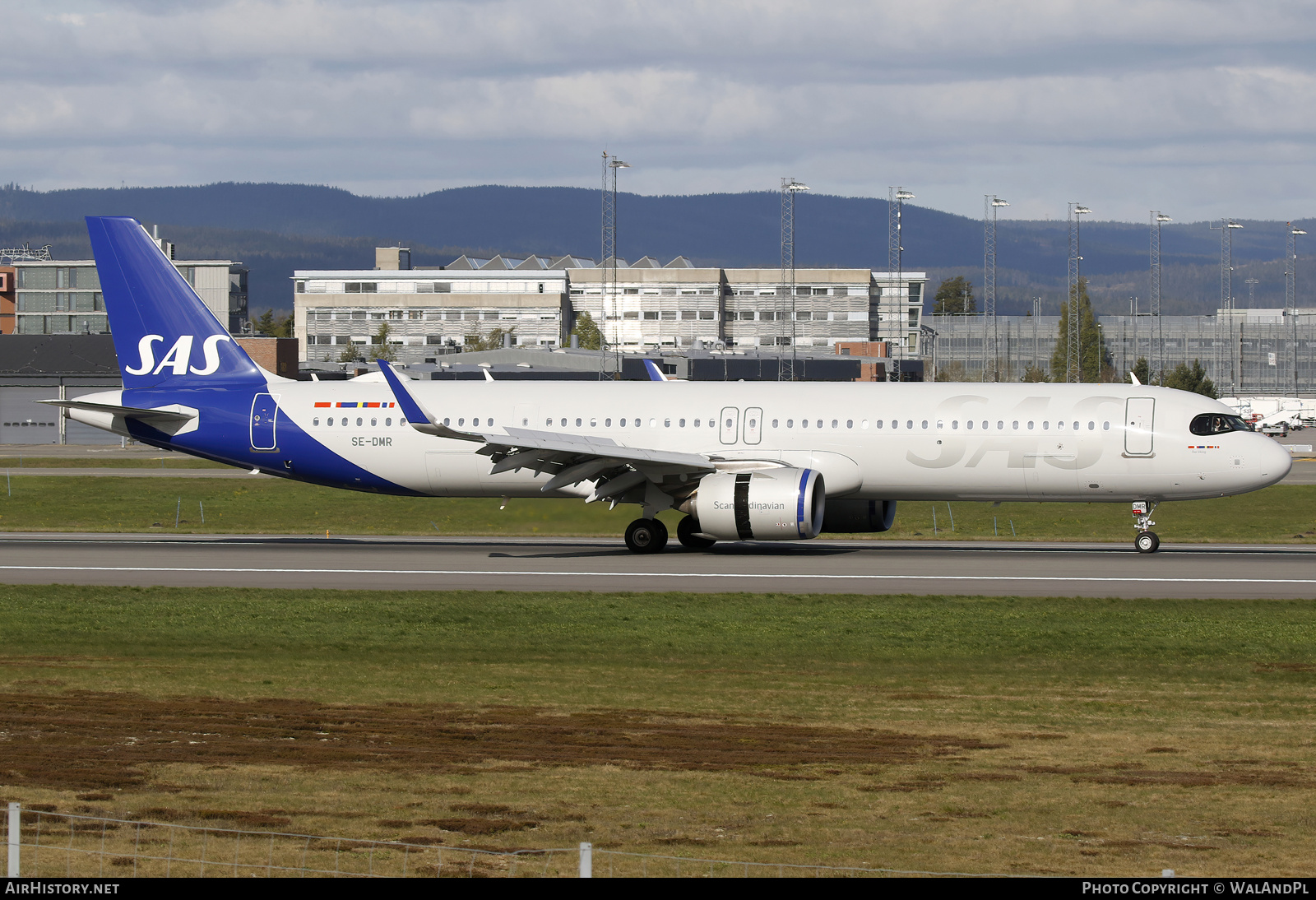 Aircraft Photo of SE-DMR | Airbus A321-253NX | Scandinavian Airlines - SAS | AirHistory.net #806416
