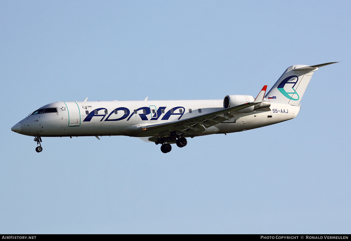 Aircraft Photo of S5-AAJ | Bombardier CRJ-200ER (CL-600-2B19) | Adria Airways | AirHistory.net #806460