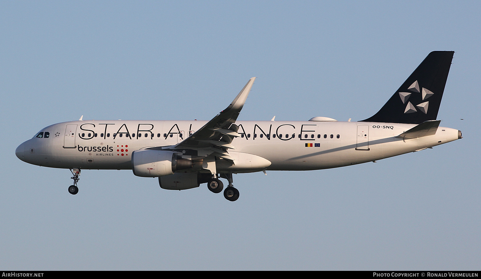 Aircraft Photo of OO-SNQ | Airbus A320-214 | Brussels Airlines | AirHistory.net #806485