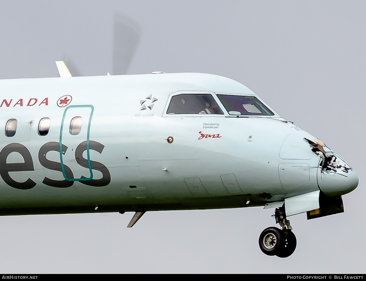 Aircraft Photo of C-FJVV | De Havilland Canada DHC-8-311Q Dash 8 | Air Canada Express | AirHistory.net #806571