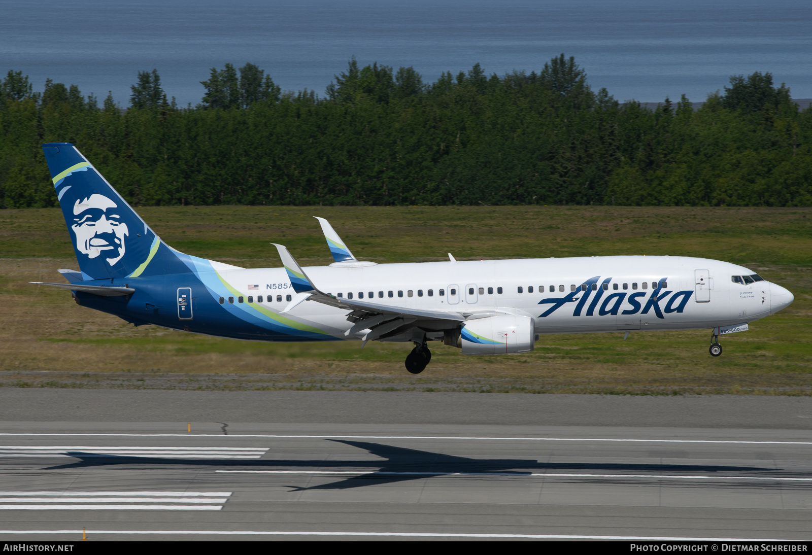 Aircraft Photo of N585AS | Boeing 737-890 | Alaska Airlines | AirHistory.net #806638