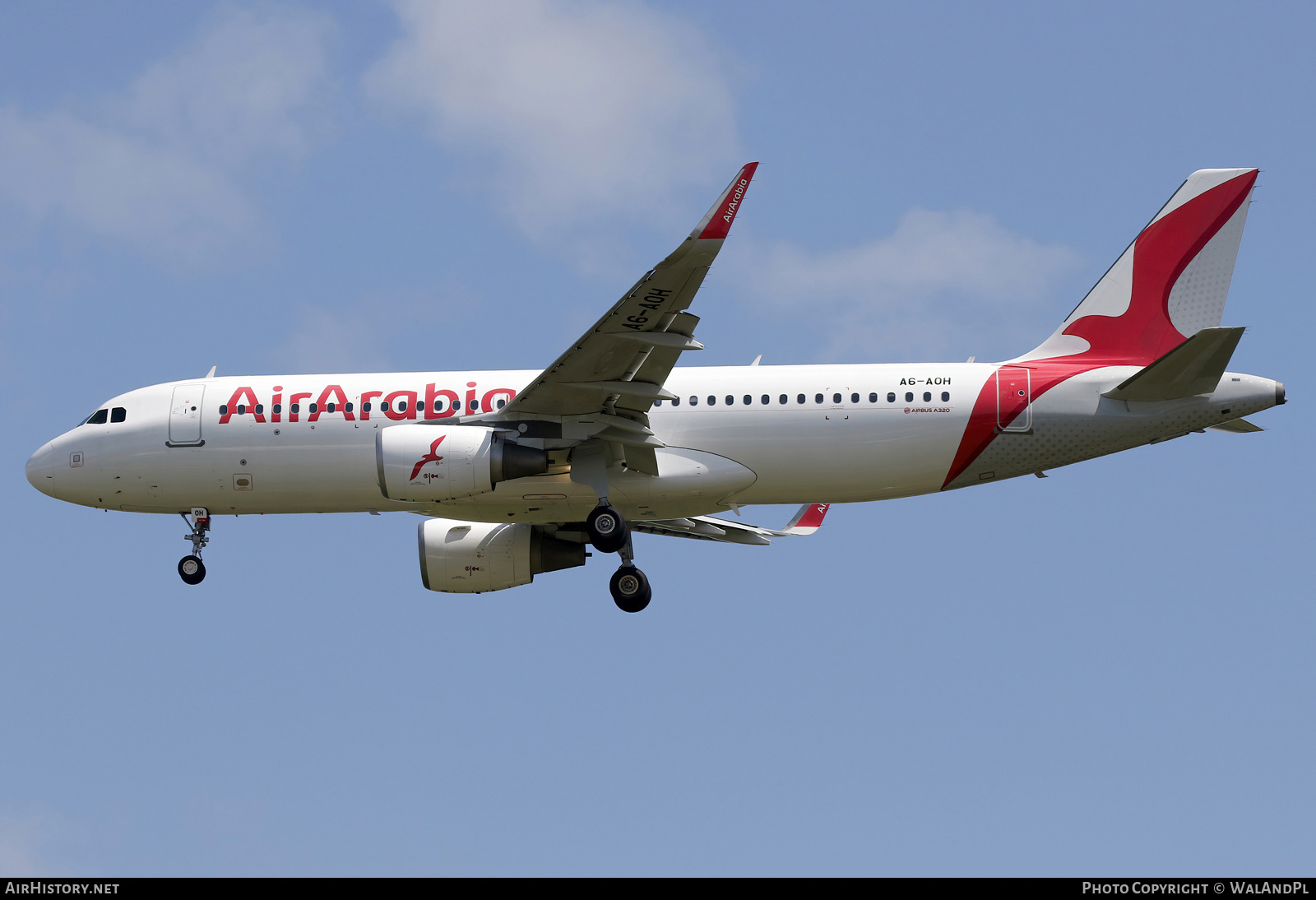 Aircraft Photo of A6-AOH | Airbus A320-214 | Air Arabia | AirHistory.net #806640