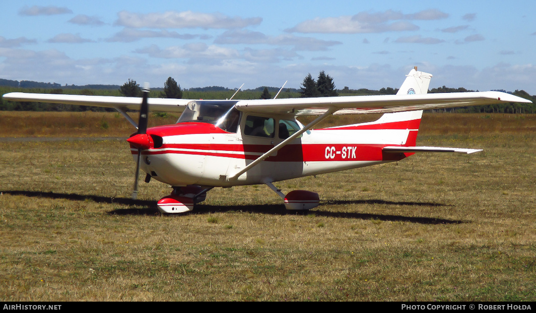 Aircraft Photo of CC-STK | Cessna 172N Skyhawk II | Club Aéreo de Temuco | AirHistory.net #806701