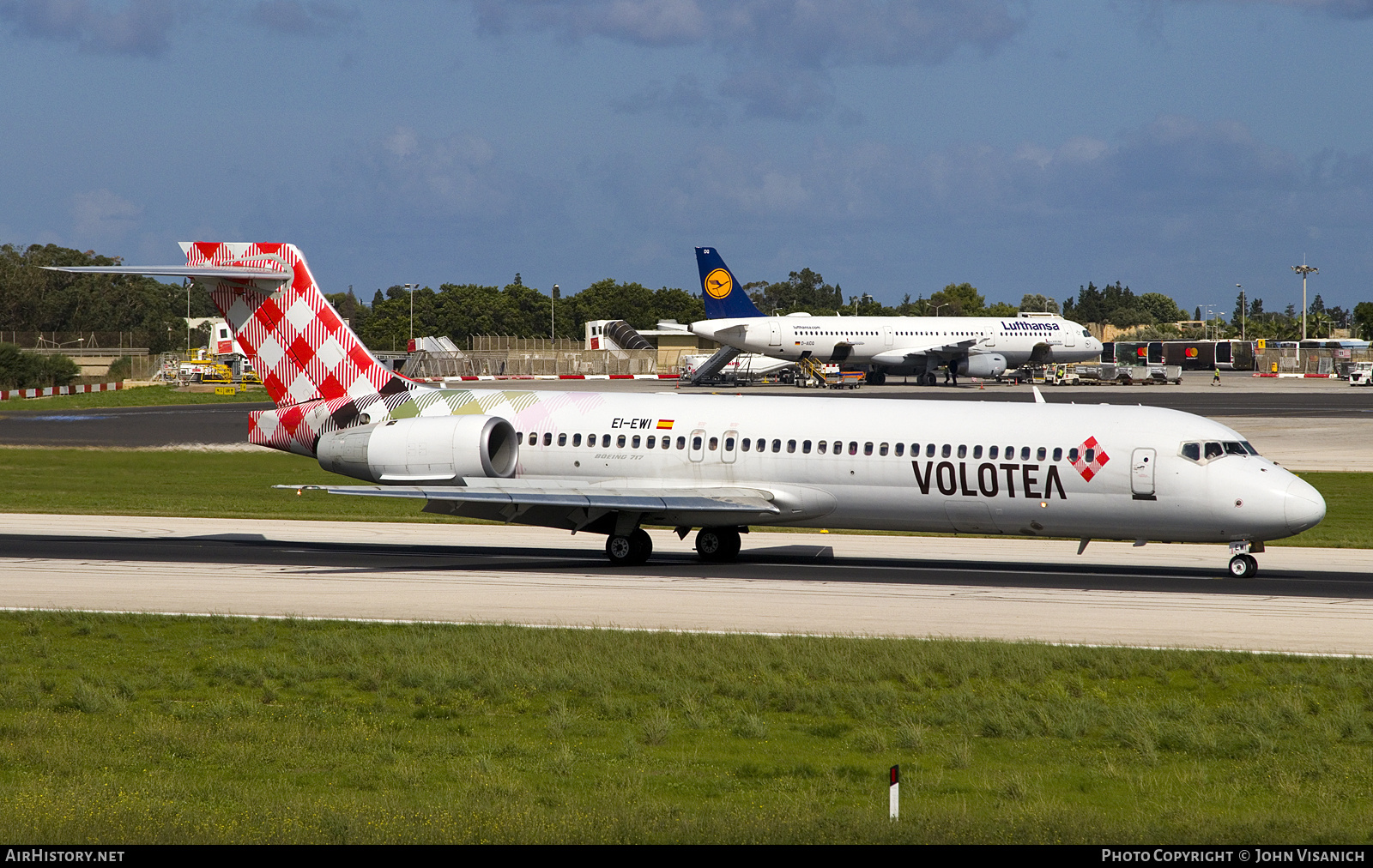 Aircraft Photo of EI-EWI | Boeing 717-2BL | Volotea | AirHistory.net #806723