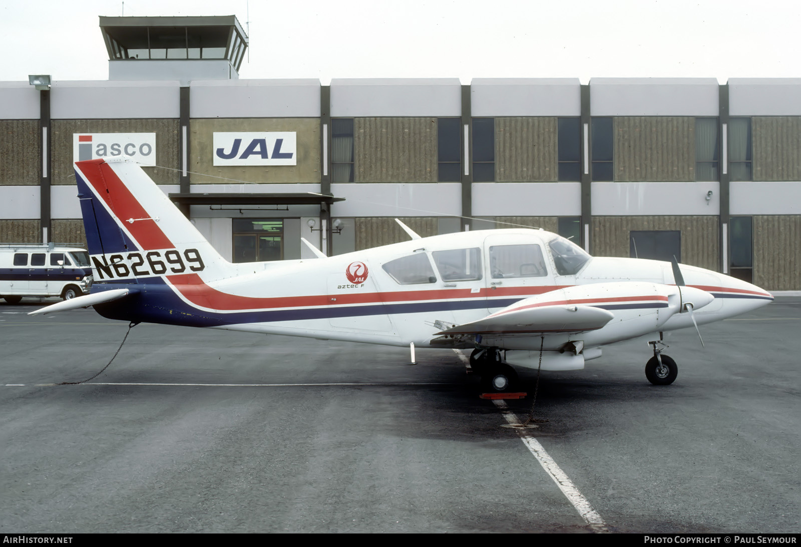 Aircraft Photo of N62699 | Piper PA-23-250 Aztec F | Japan Air Lines - JAL | AirHistory.net #806764