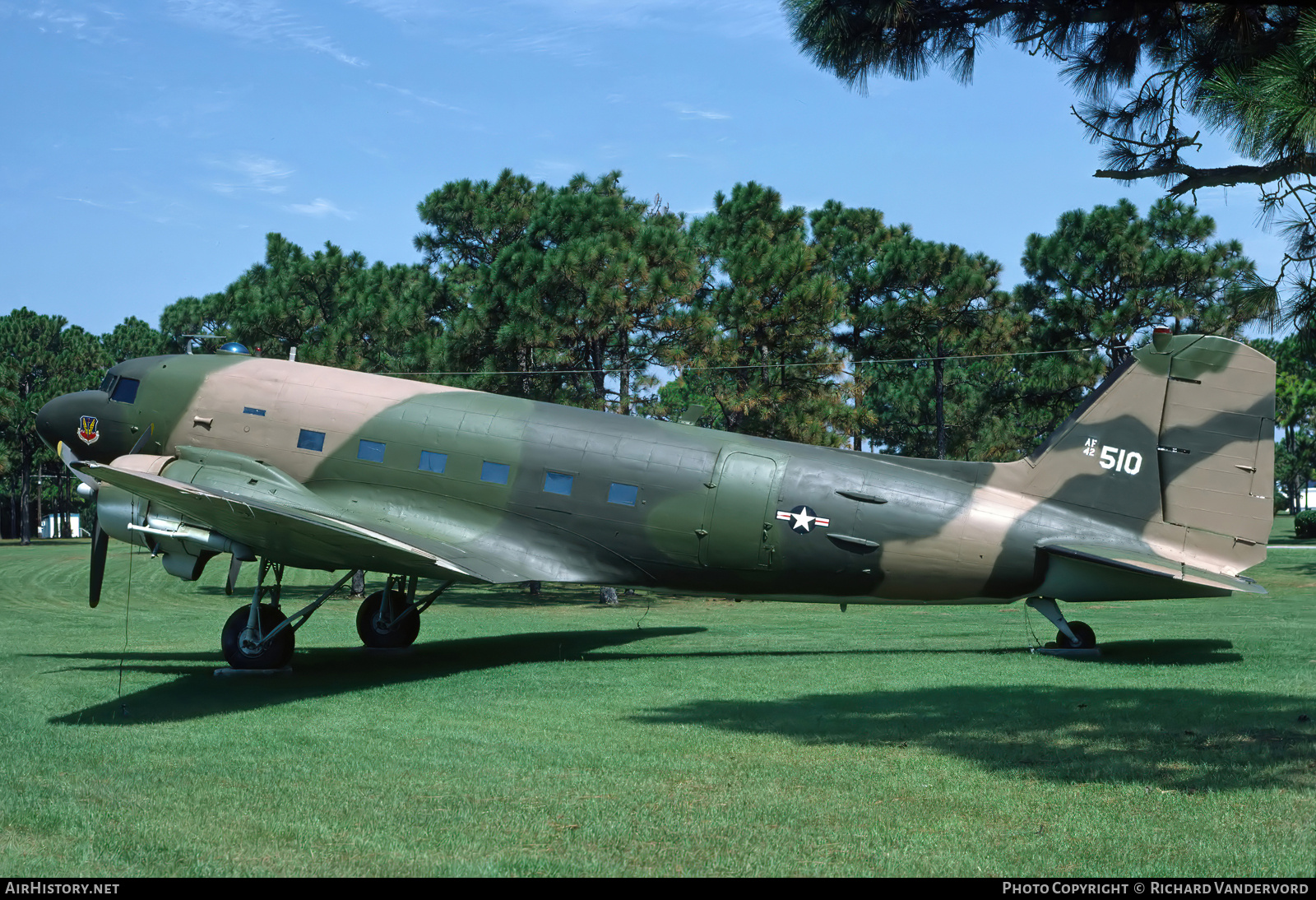 Aircraft Photo of 43-15510 / AF 42-510 | Douglas C-47A Skytrain | USA - Air Force | AirHistory.net #806895