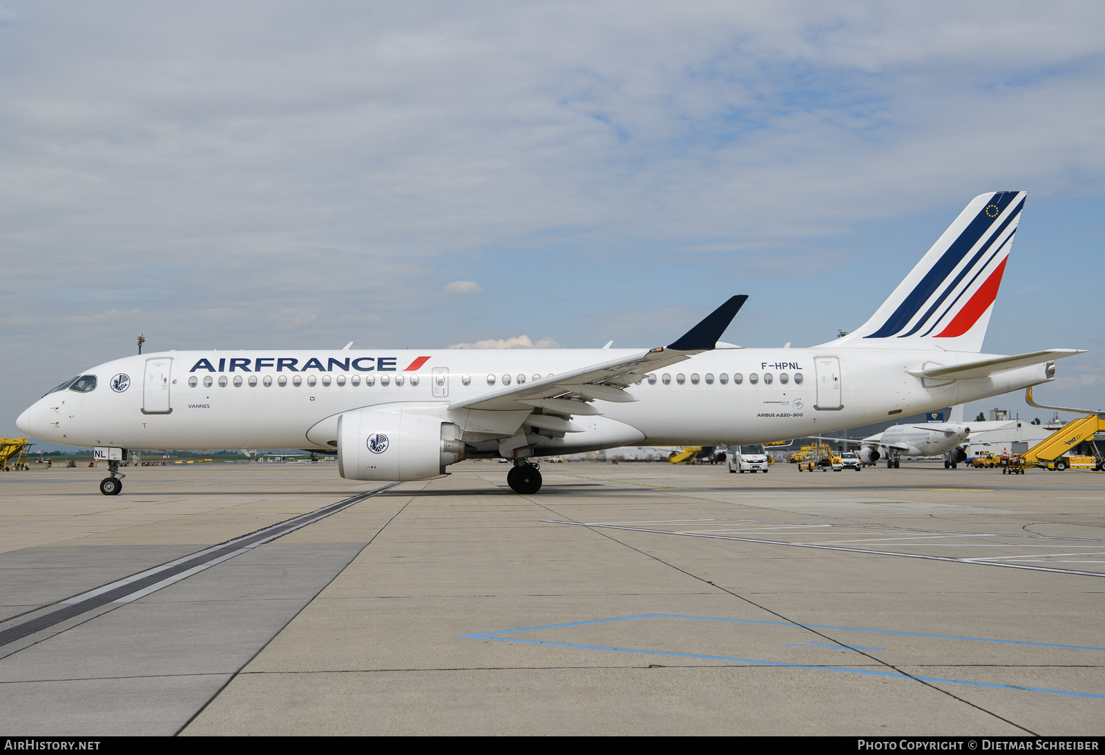 Aircraft Photo of F-HPNL | Airbus A220-300 (BD-500-1A11) | Air France | AirHistory.net #806948