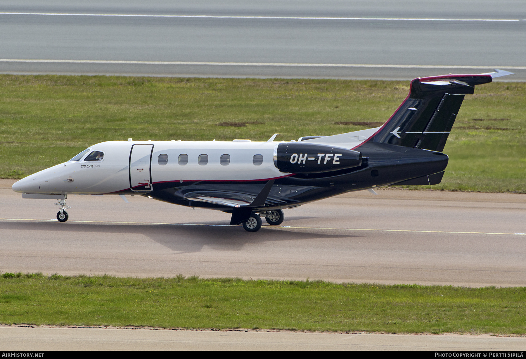 Aircraft Photo of OH-TFE | Embraer EMB-505 Phenom 300E | AirHistory.net #807074
