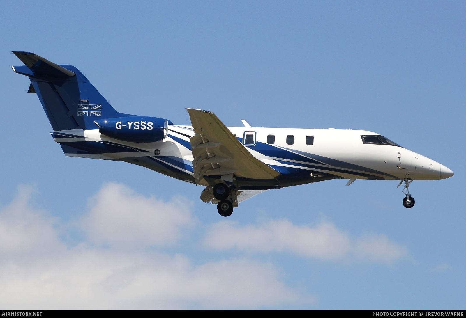 Aircraft Photo of G-YSSS | Pilatus PC-24 | AirHistory.net #807183