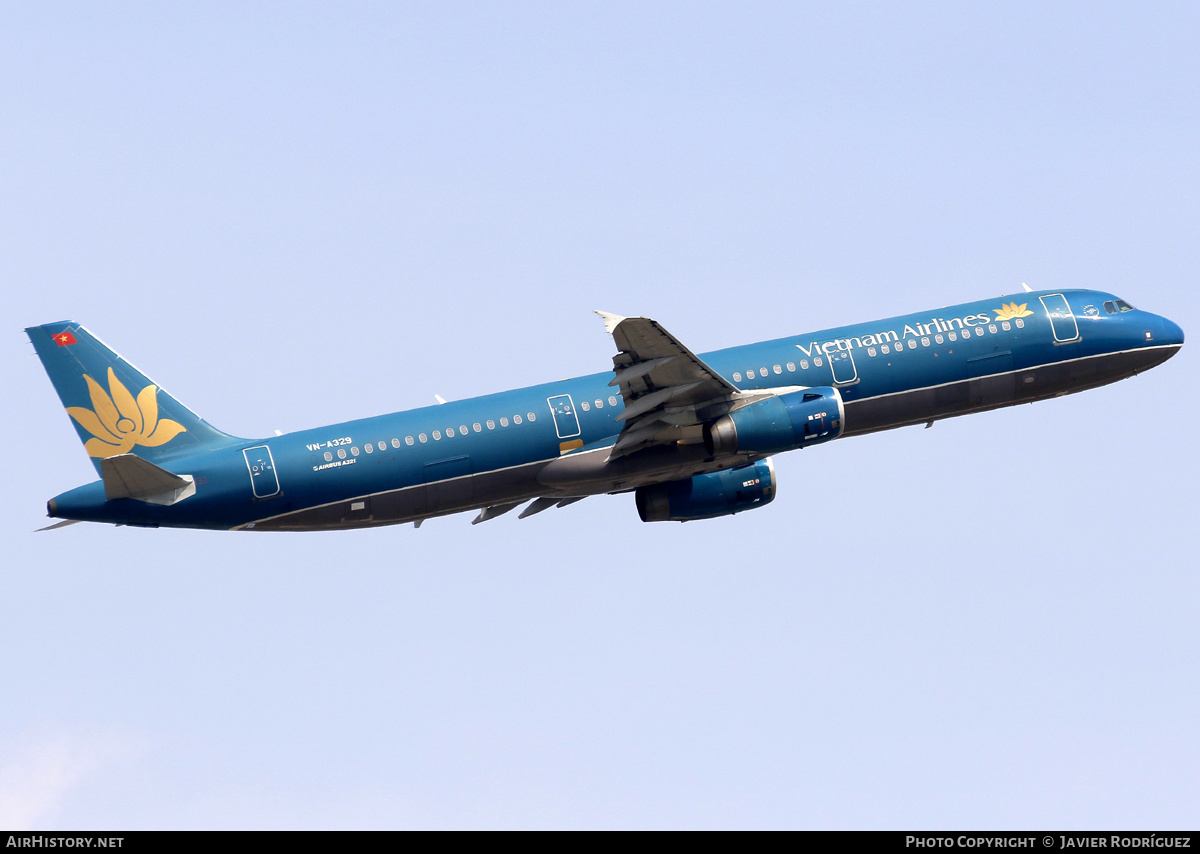 Aircraft Photo of VN-A329 | Airbus A321-231 | Vietnam Airlines | AirHistory.net #807215