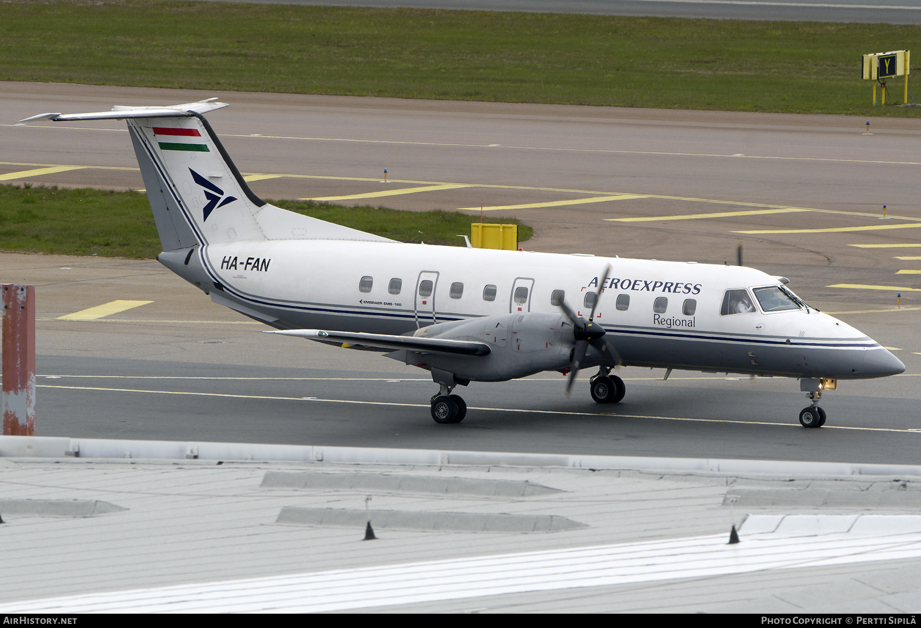 Aircraft Photo of HA-FAN | Embraer EMB-120ER Brasilia | Aeroexpress Regional | AirHistory.net #807287
