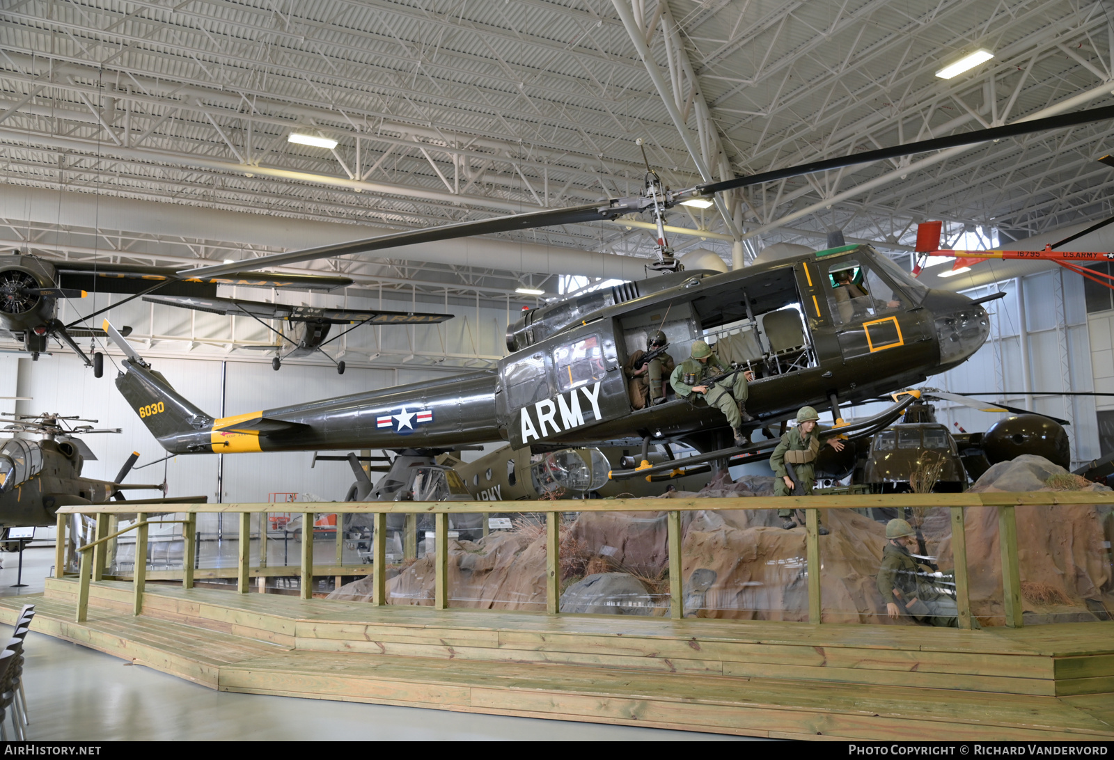 Aircraft Photo of 60-6030 | Bell YUH-1D Iroquois | USA - Army | AirHistory.net #807365