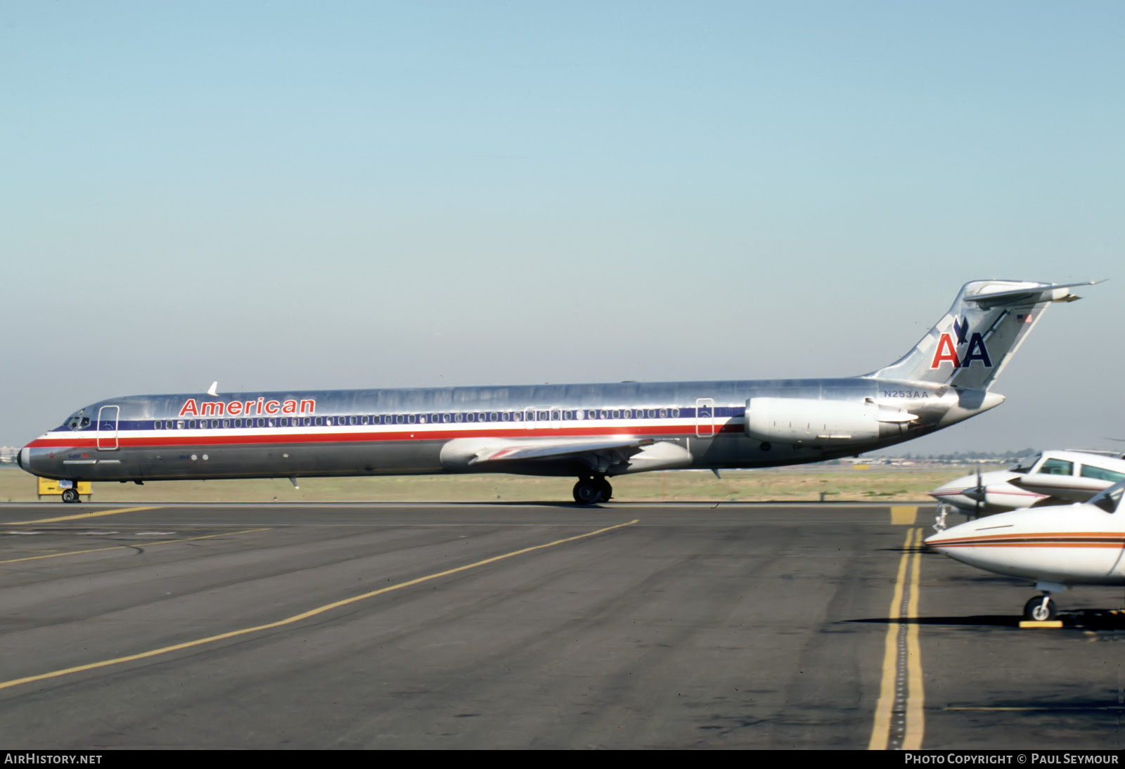 Aircraft Photo of N253AA | McDonnell Douglas MD-82 (DC-9-82) | American Airlines | AirHistory.net #807369