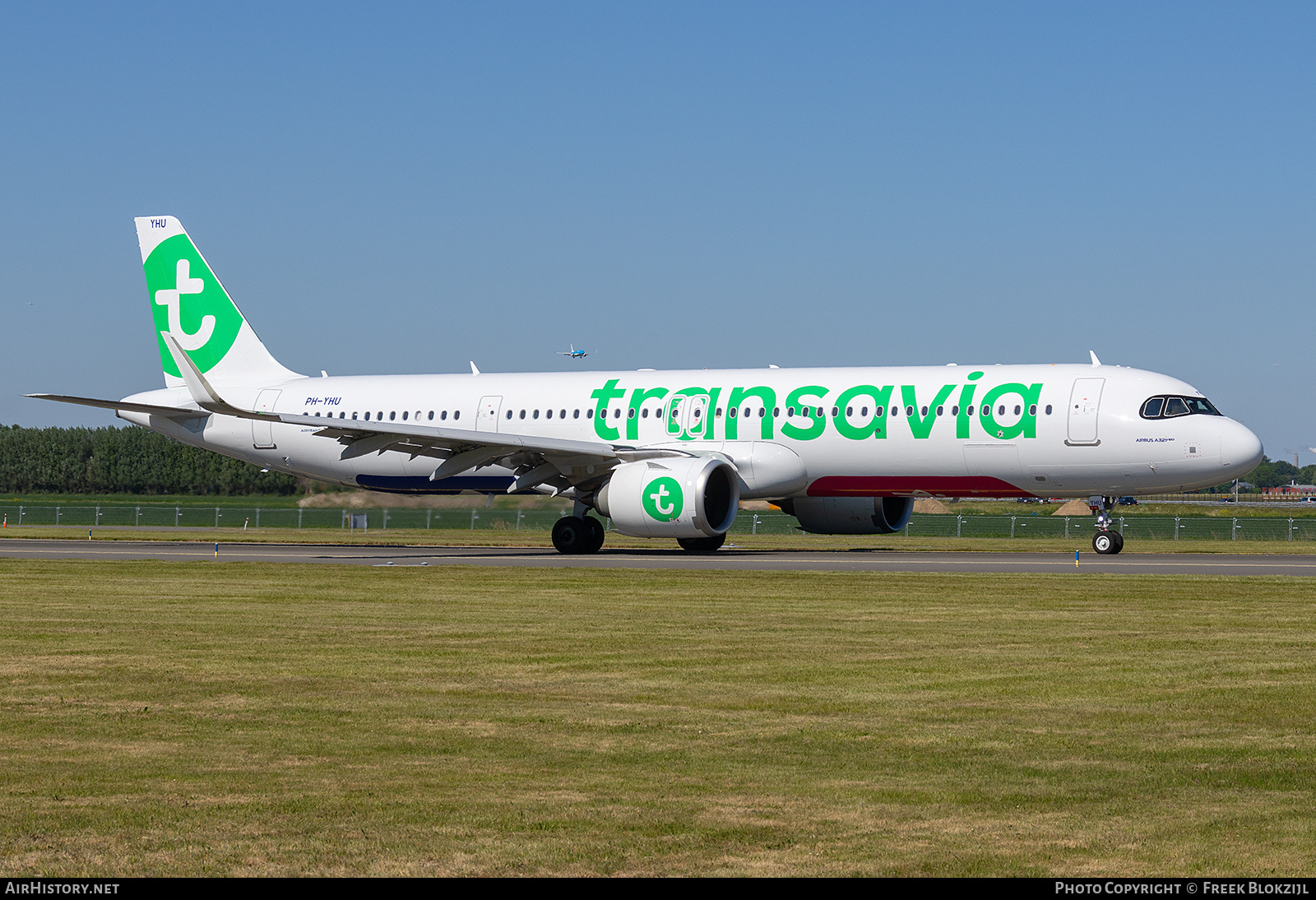 Aircraft Photo of PH-YHU | Airbus A321-251NX | Transavia | AirHistory.net #807534