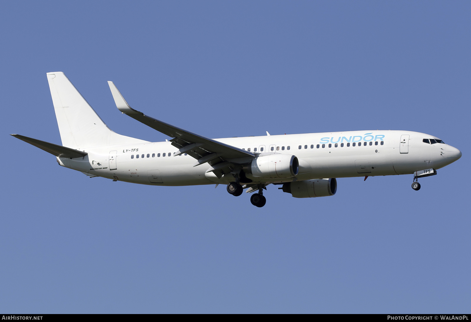 Aircraft Photo of LY-TFS | Boeing 737-86J | Sun d'Or International Airlines | AirHistory.net #807592