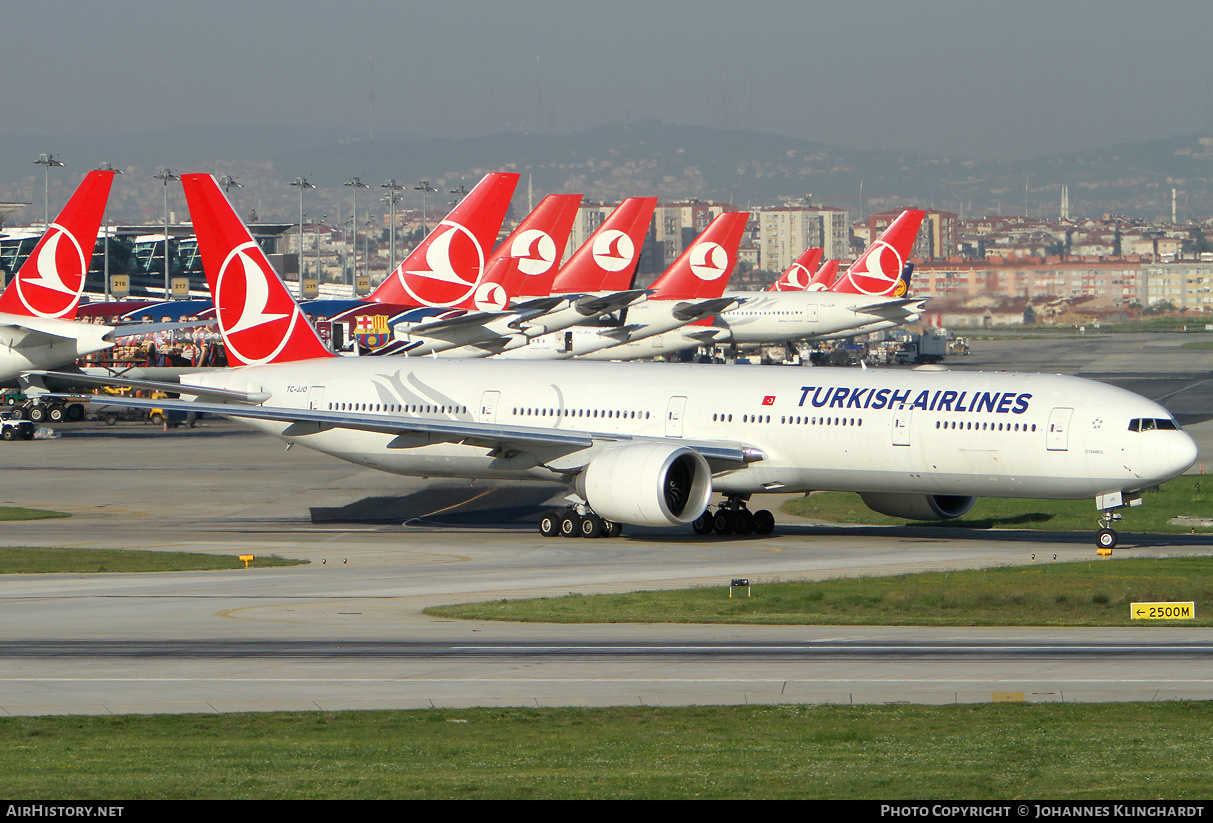 Aircraft Photo of TC-JJO | Boeing 777-3F2/ER | Turkish Airlines | AirHistory.net #807616