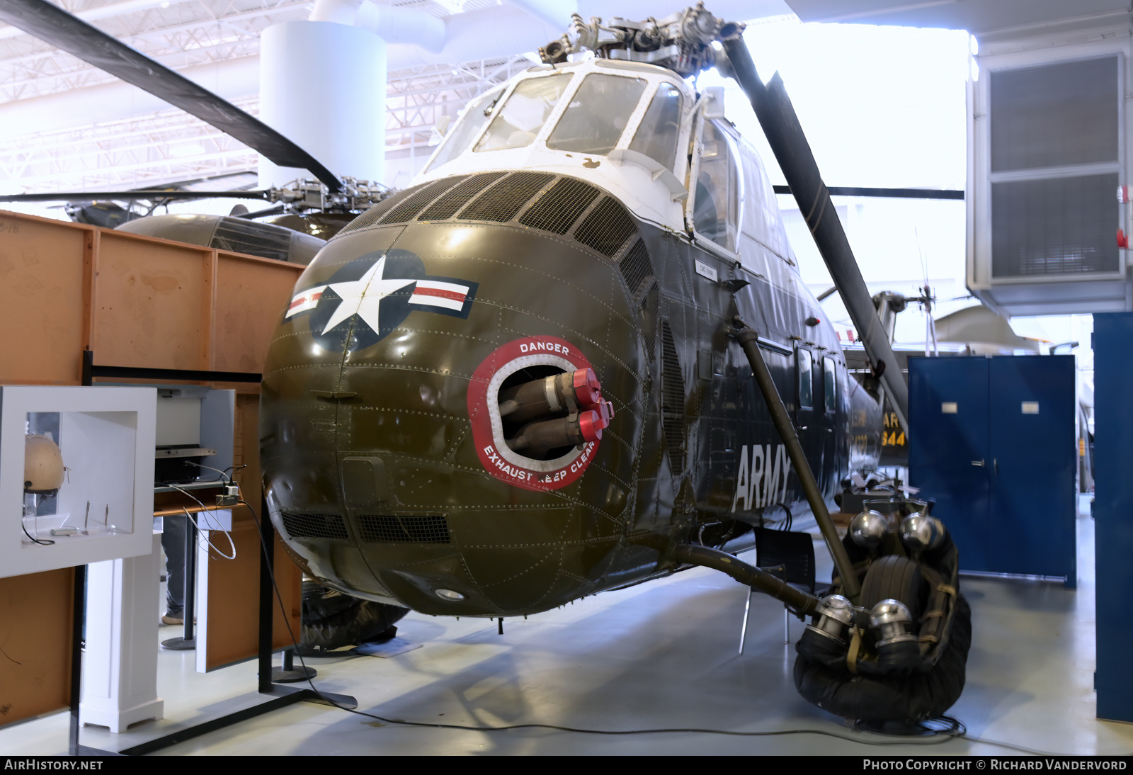 Aircraft Photo of 56-4320 / 64320 | Sikorsky VH-34A Choctaw | USA - Army | AirHistory.net #807786