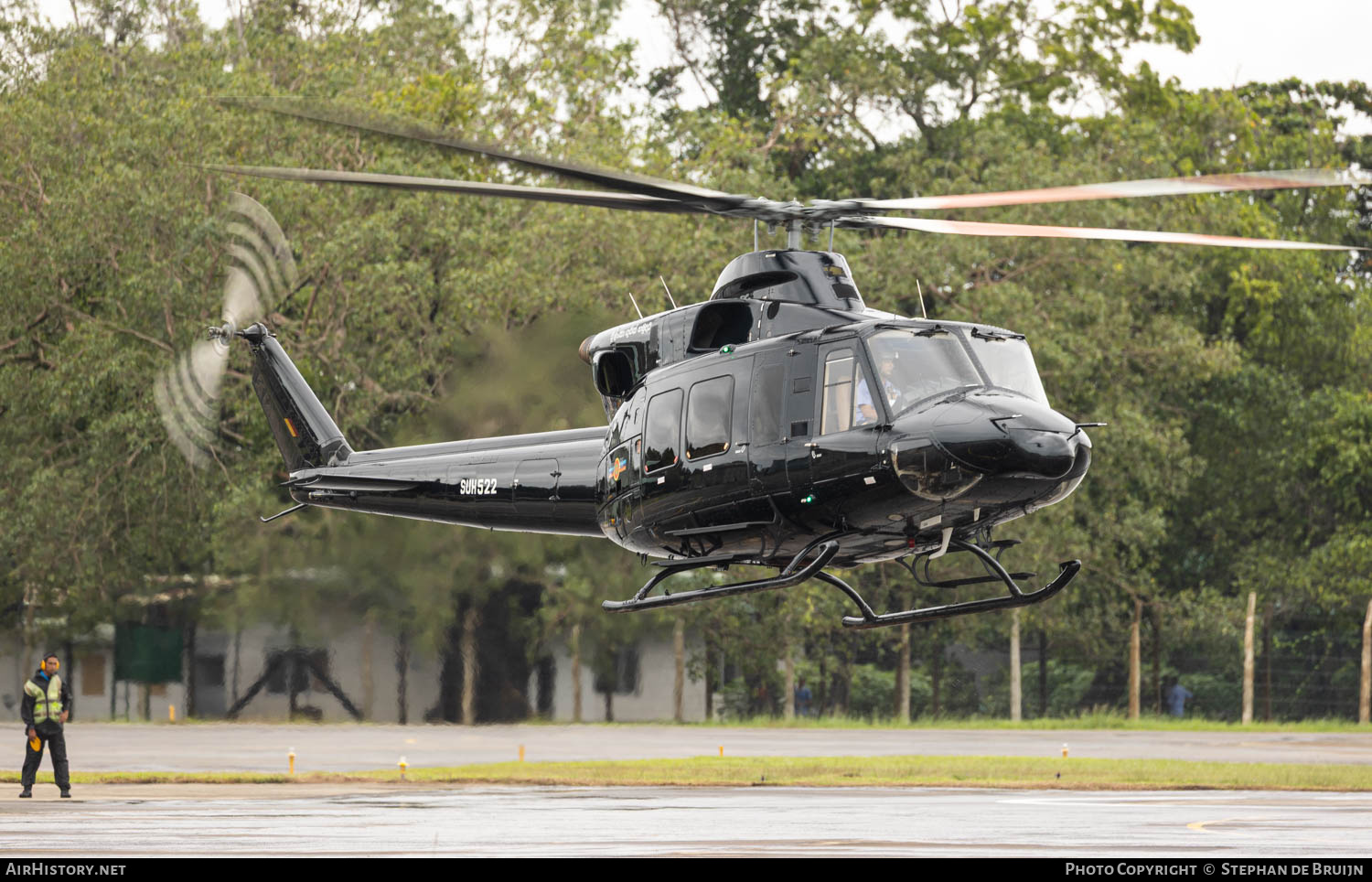 Aircraft Photo of SUH-522 | Bell 412 | Sri Lanka - Air Force | AirHistory.net #807884