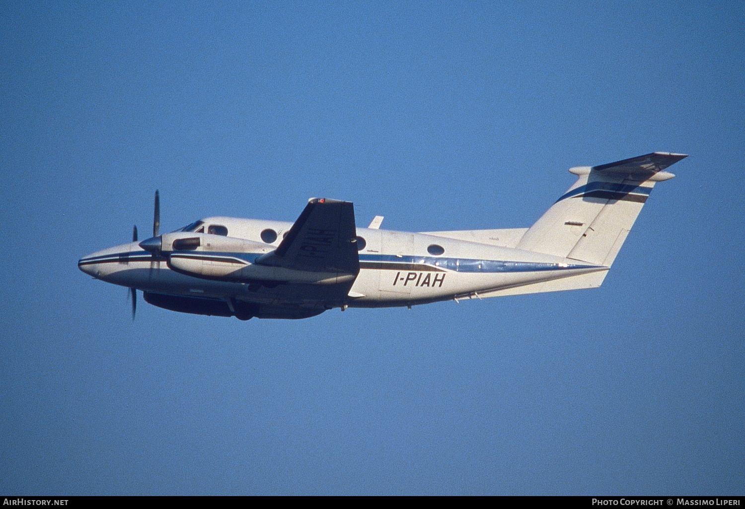 Aircraft Photo of I-PIAH | Beech 200 Super King Air | AirHistory.net #807896