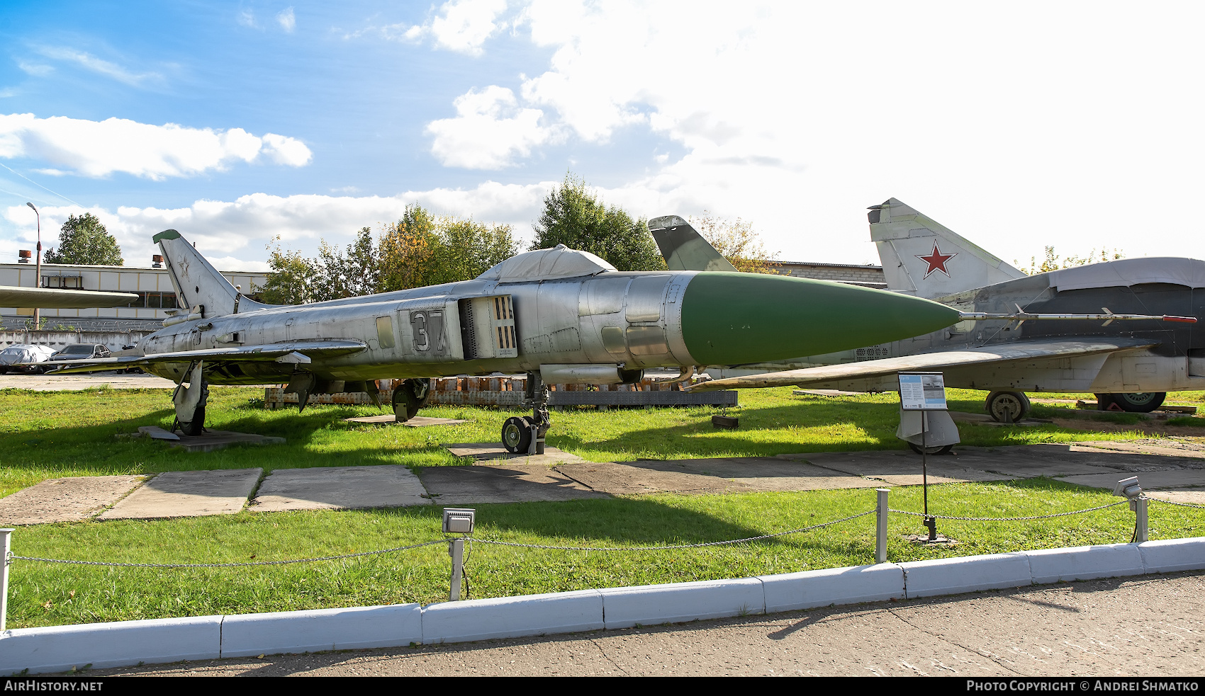 Aircraft Photo of 37 | Sukhoi Su-15TM | Soviet Union - Air Force | AirHistory.net #808056