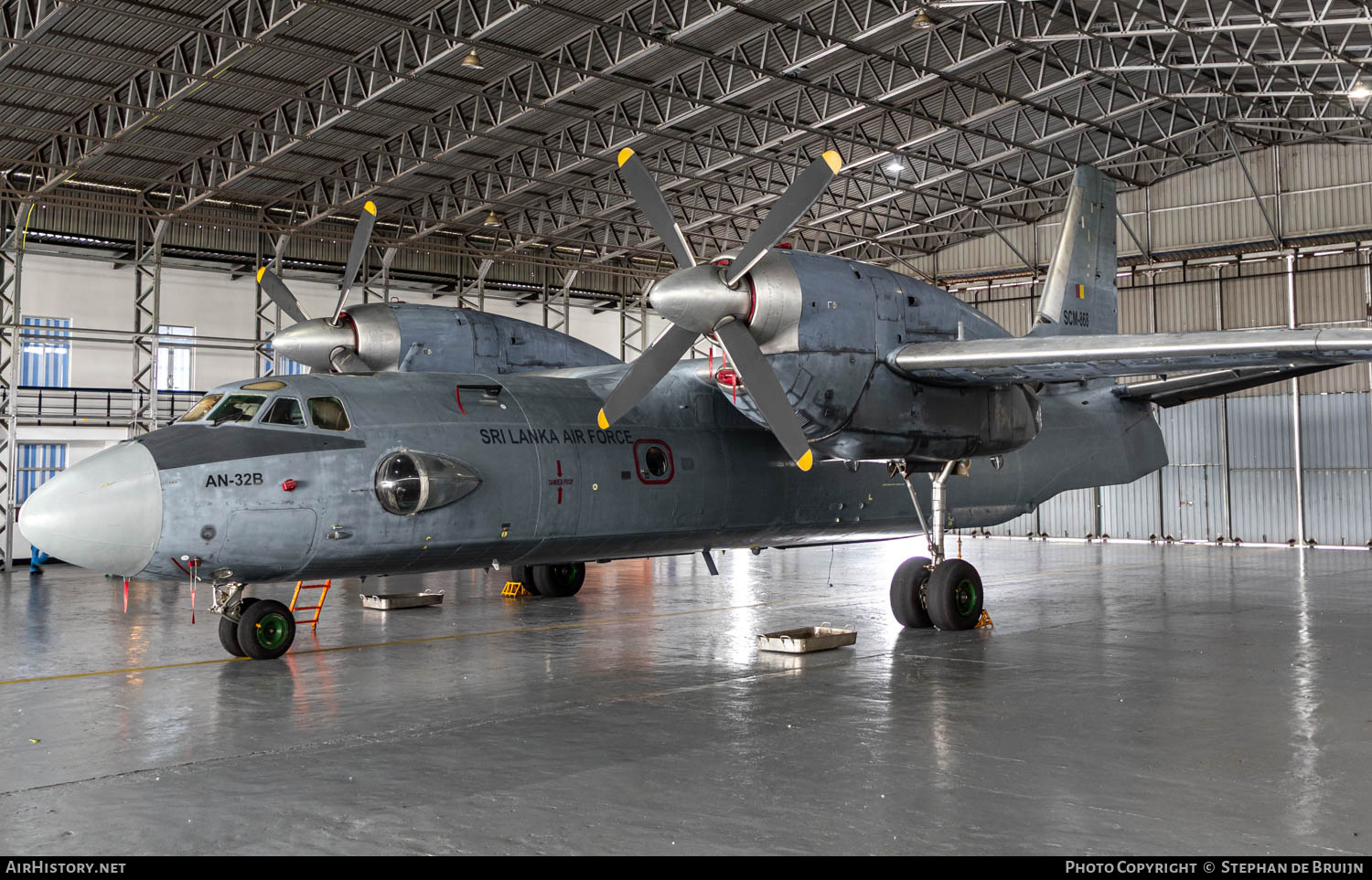 Aircraft Photo of SCM-868 | Antonov An-32B | Sri Lanka - Air Force | AirHistory.net #808152