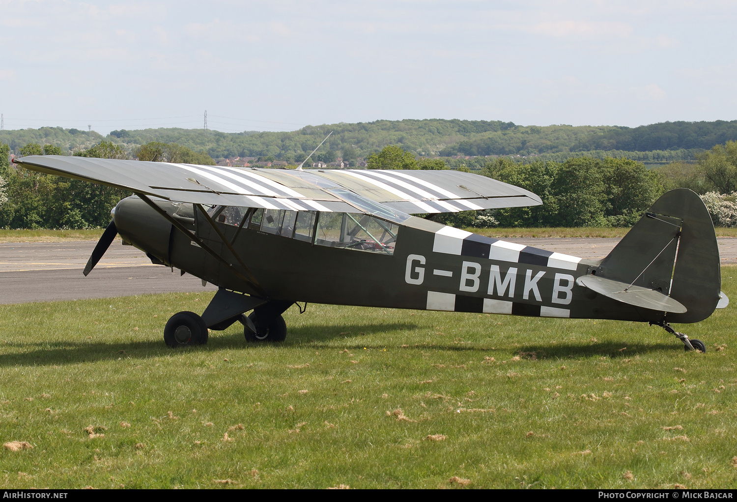 Aircraft Photo of G-BMKB | Piper L-21B Super Cub | AirHistory.net #808251